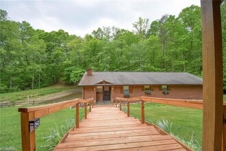 Building Photo - 761 Beeson Rd