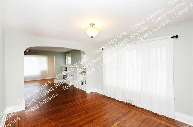 Building Photo - 306 Hartwell Rd