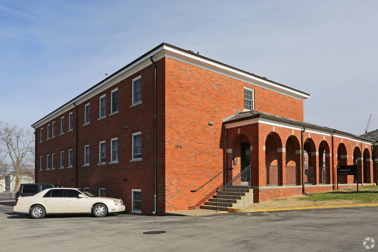 Primary Photo - LTS 625 South Limestone