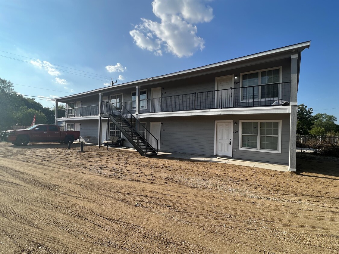 Foto principal - 410 NW 36th St