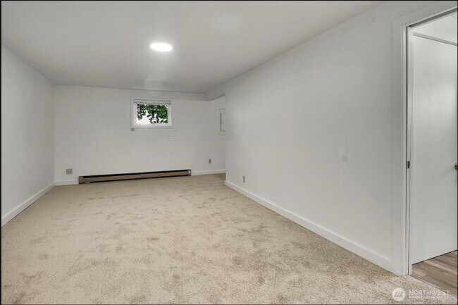 Building Photo - 9118 Linden Ave N