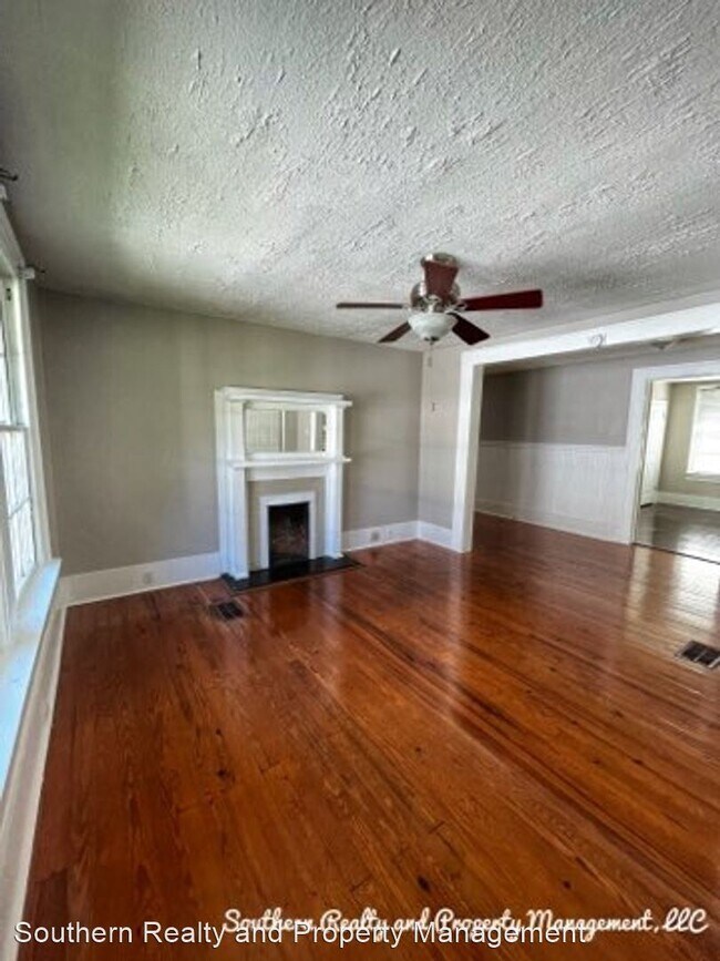 Building Photo - 3 br, 1 bath House - 1911 Capitol Avenue
