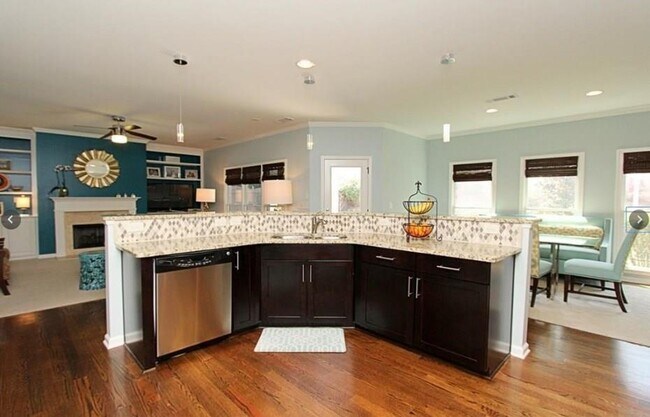 Foto del edificio - 8245 Majors Glen Ct