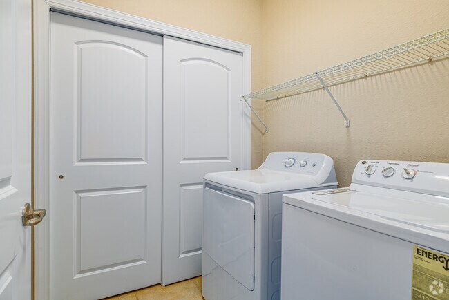 2 habitaciones, 2 baños - 111 m² - Lavandería en la unidad - The Palms Condominiums