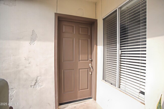Foto del edificio - 1825 W Ray Rd