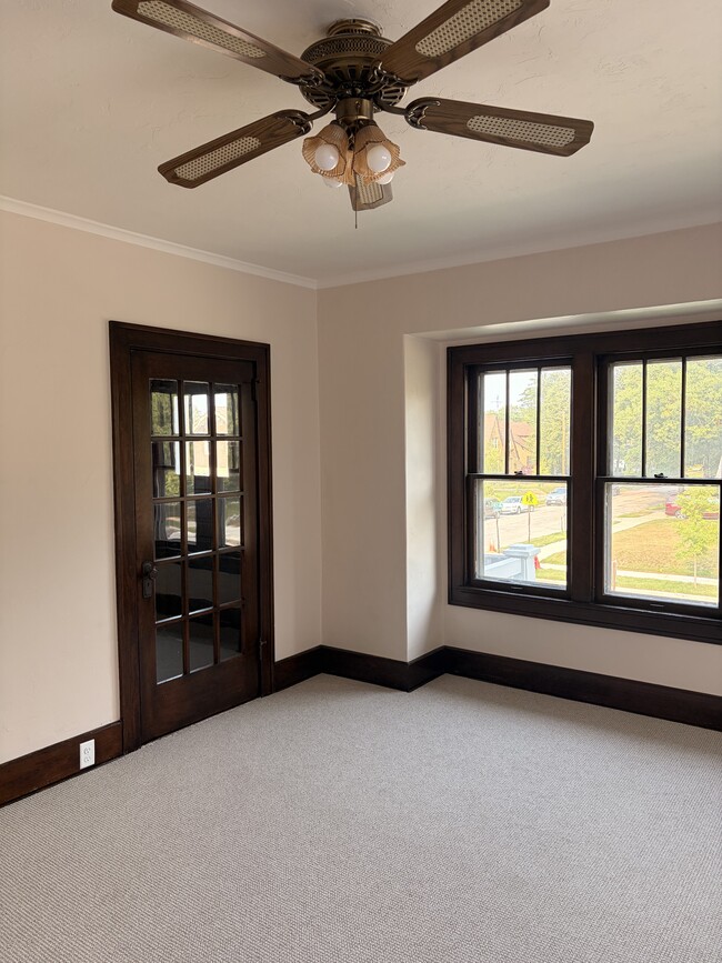 Living Room - 2226 N 6th St