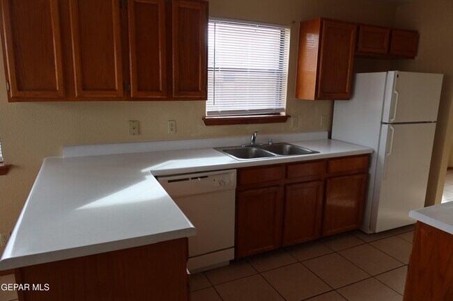 Foto del edificio - 1137 W Bend Ln