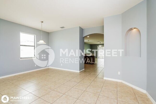 Foto del edificio - 1125 SW Trafalgar Pkwy, Cape Coral, FL 33991