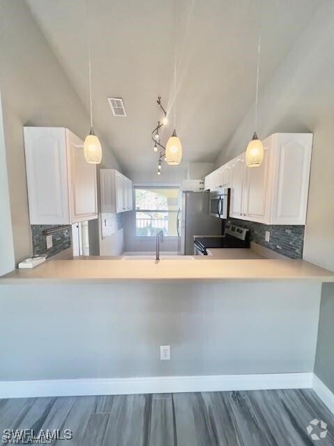 Building Photo - 1316 Mainsail Dr