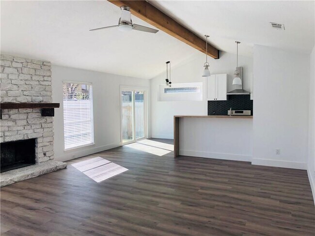 Foto del edificio - 12109 Grey Rock Ln