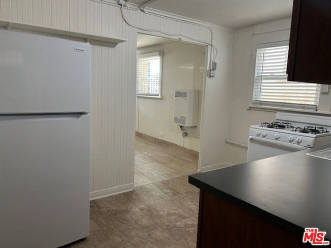 Foto del edificio - 237 Marine St