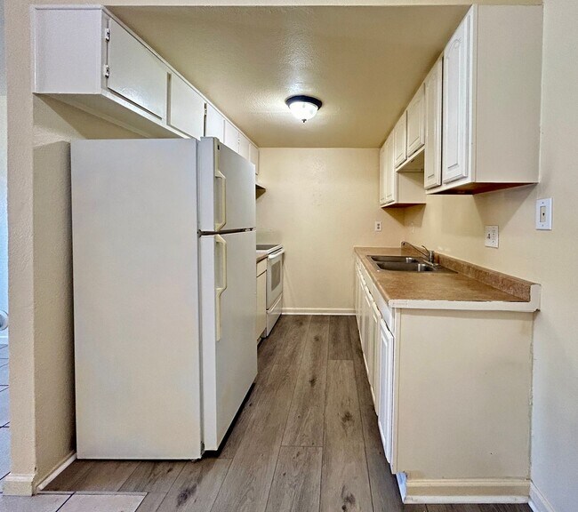 Foto del edificio - 2777-2783 Meadowview Rd