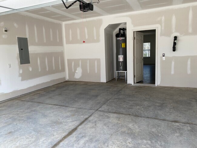 Foto del edificio - 4671 Wesmar Ct