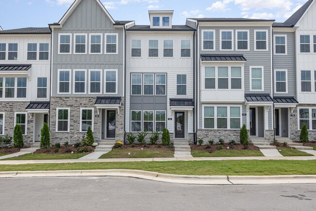Gorgeous Townhome - 514 Billingshurst Way