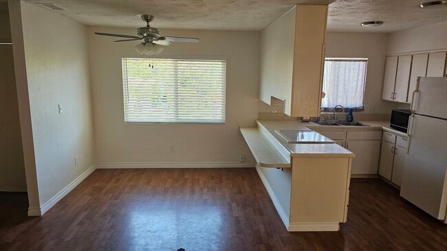 Building Photo - $3,300 - 2 Bed / 1 Bath Home in Fletcher H...