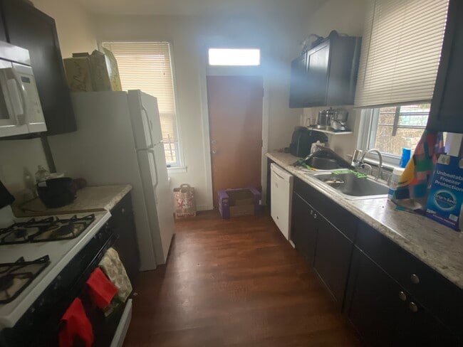 Kitchen - 16 Edith Pl