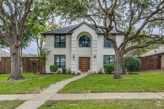 Building Photo - 7800 Glenoaks Dr