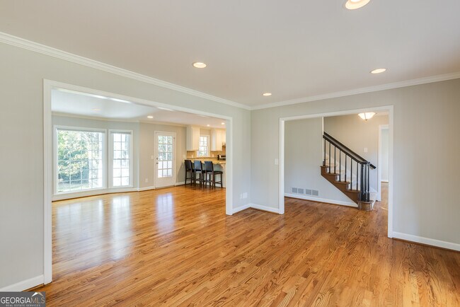 Building Photo - 4910 Trailridge Dr