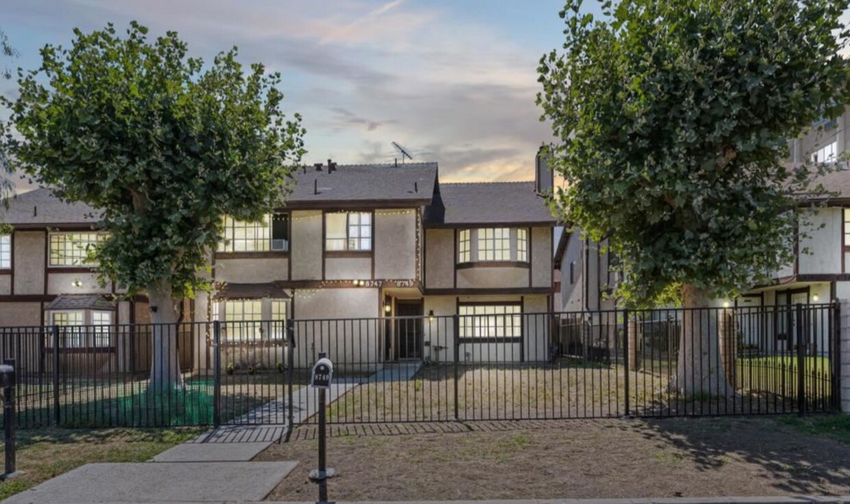 8749 Canby Ave, Northridge, CA 91325 Condo for Rent in Northridge, CA