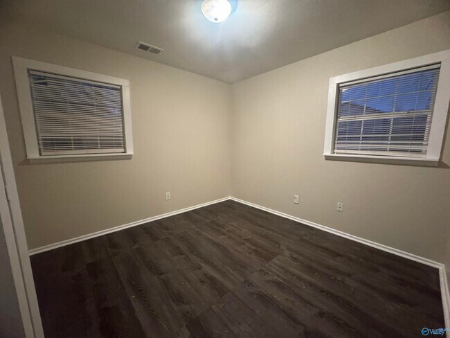 Foto del edificio - 4802 Proctor Cir NW