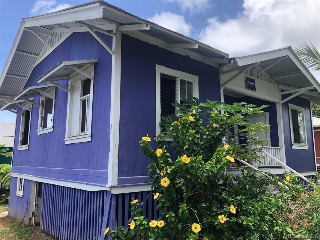Building Photo - 95 Kapiolani St