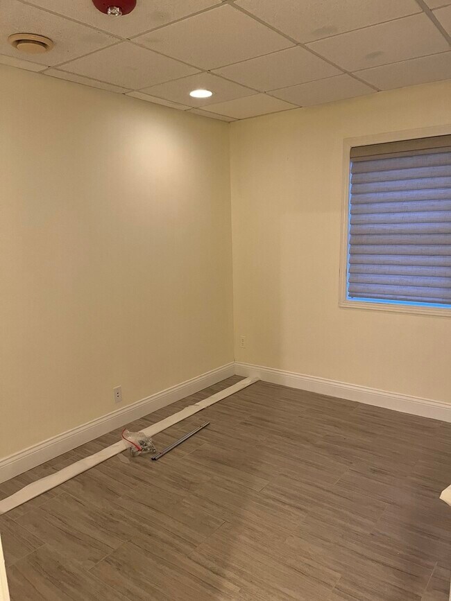 444 Green Bay Rd Unit 0, Kenilworth, IL 60043 Condo for Rent in