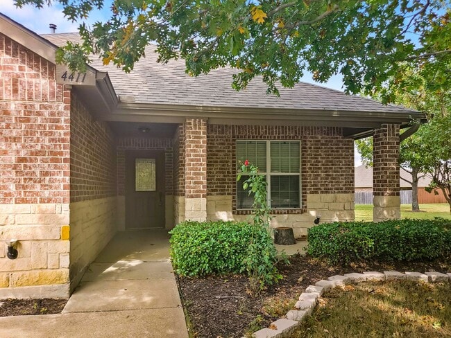 Foto del edificio - Adorable Home in Mansfield, TX