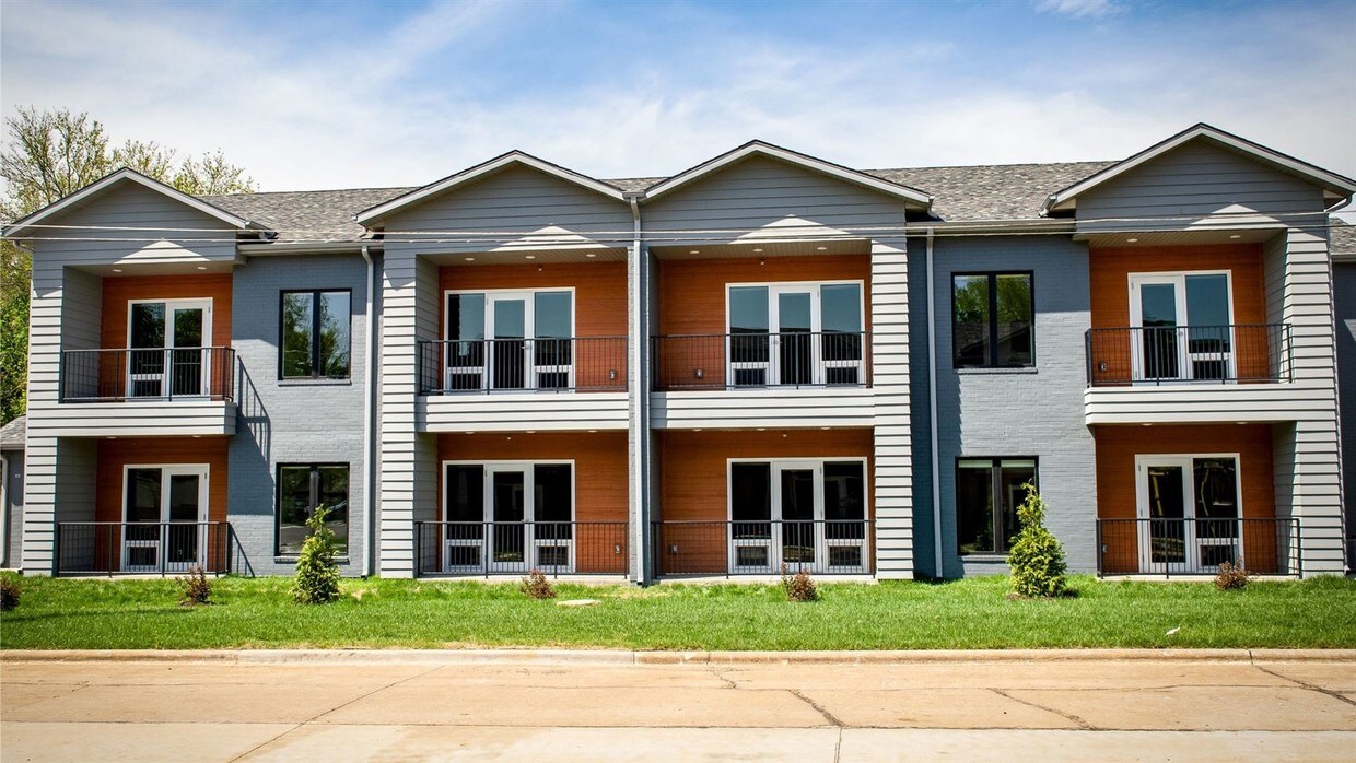 Foto principal - 1127 E Latoka St