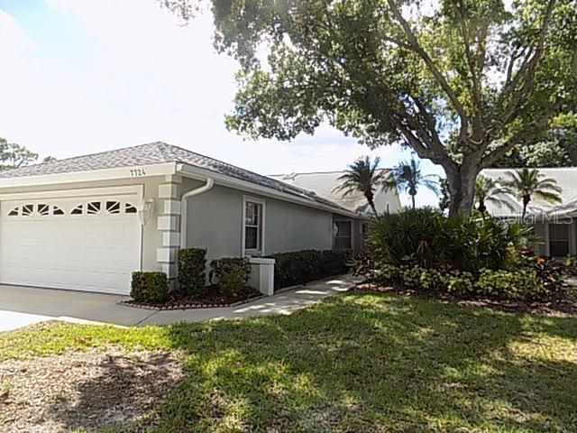 Primary Photo - 7724 Palm Aire Ln
