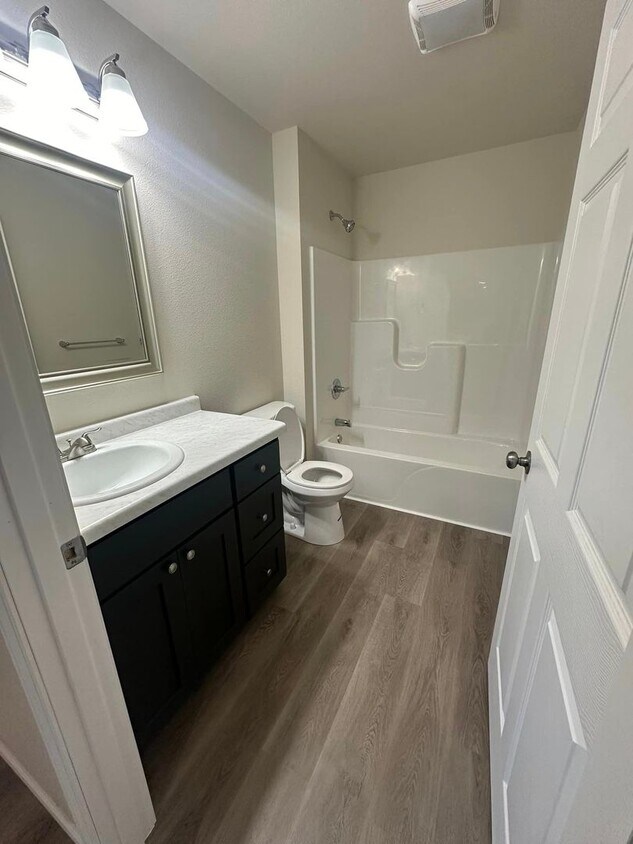 Foto del edificio - 3 Bedroom Duplex