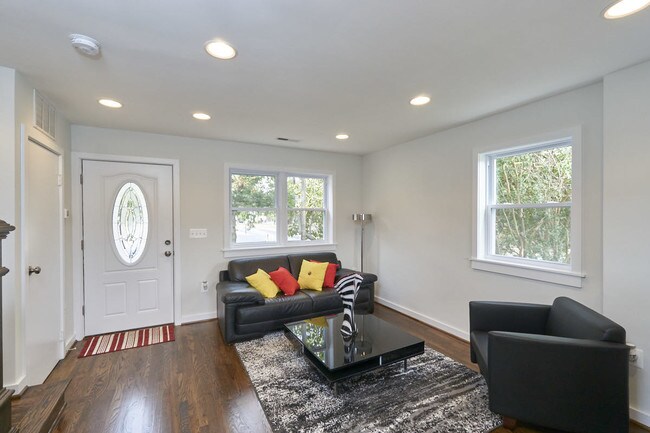 Foto del edificio - 5600 Eastern Ave NE