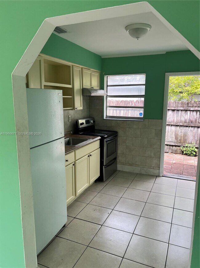 Foto del edificio - 1013 Foster Rd