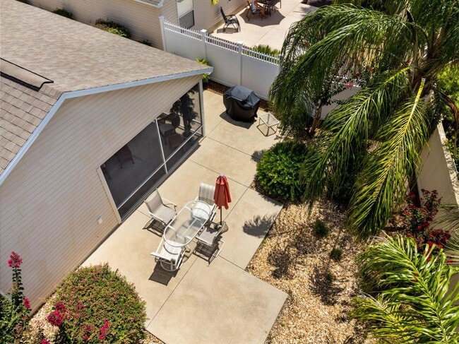 Building Photo - M304 Vidalia (VCSE/M10)