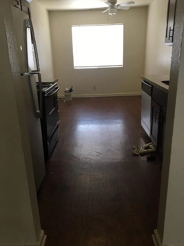 Foto del edificio - 4871 E Lane Ave