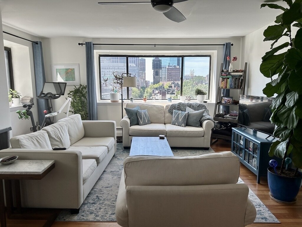 Foto principal - 182 Beacon St