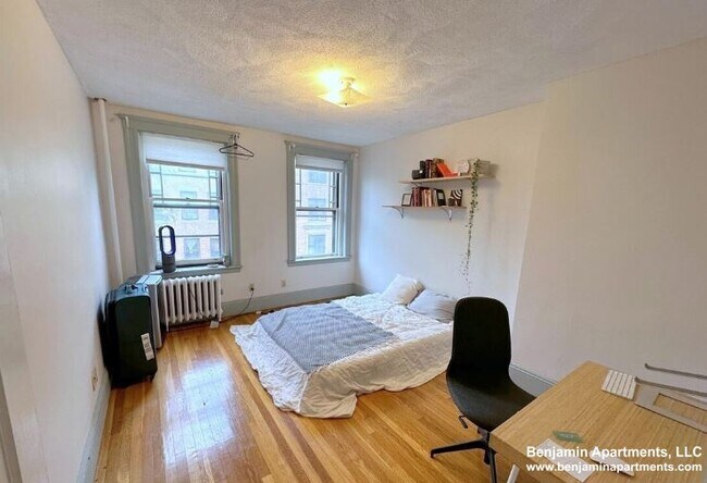 Foto del edificio - 1775 Massachusetts Ave