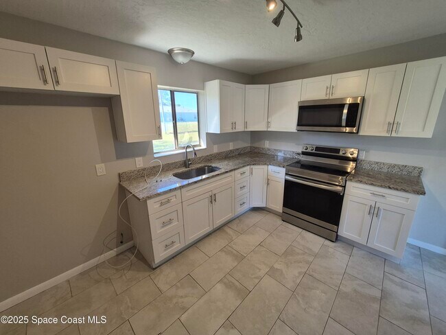 Foto del edificio - 1342 Vandalia Ave SE