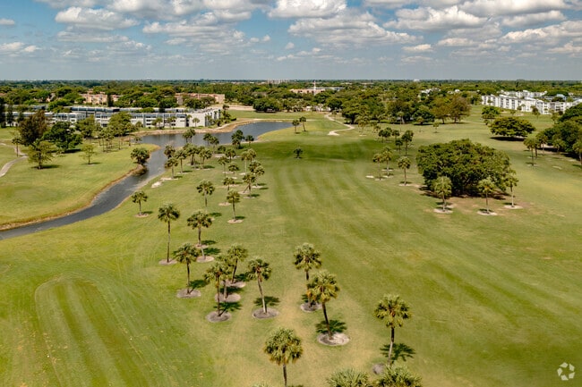 Discover the Beauty of Oriole Golf Club's Lush Greens in Margate, FL.