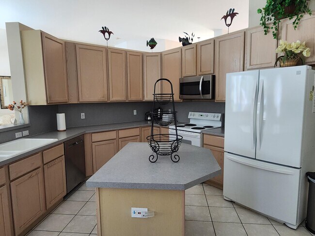 Foto del edificio - 3495 Fairway Oaks Trail