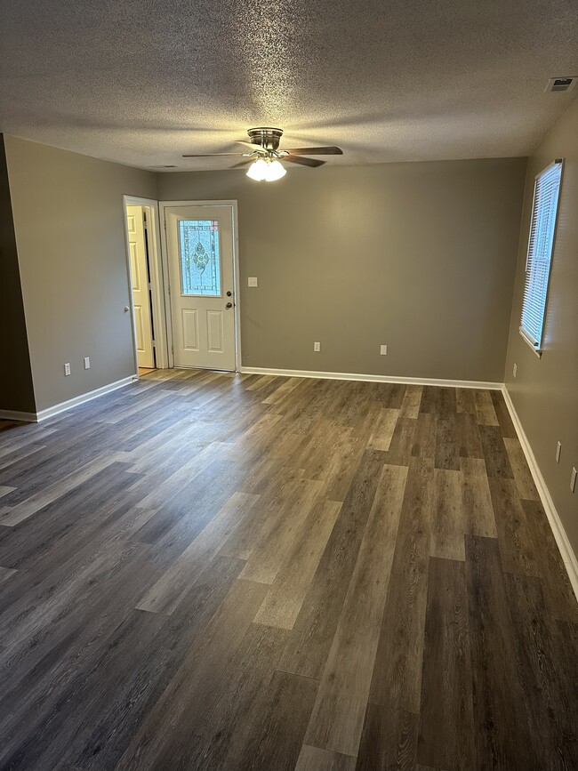 Building Photo - 138 Taylor Rd