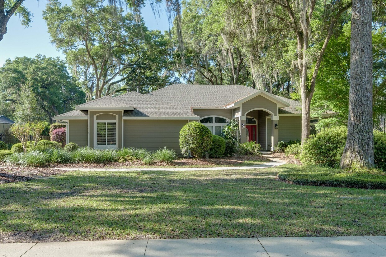 5519 NW 51st Ave, Gainesville, FL 32653 House for Rent in Gainesville, FL