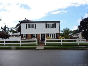 Building Photo - 235 Fieldmere St
