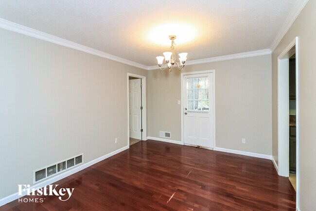 Foto del edificio - 4505 Laurie Ln SW