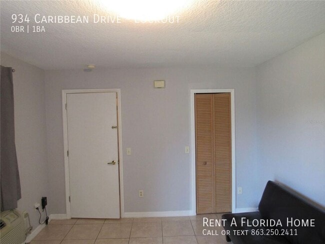 Building Photo - 934 Caribbean Dr