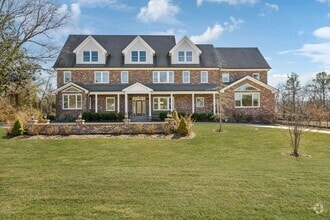 Building Photo - 5111 Meadow Lake Rd