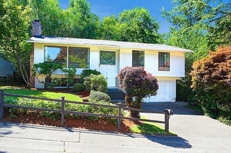 Building Photo - 4615 123rd Ave SE