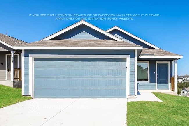 Building Photo - 3226 Roslyn Grist