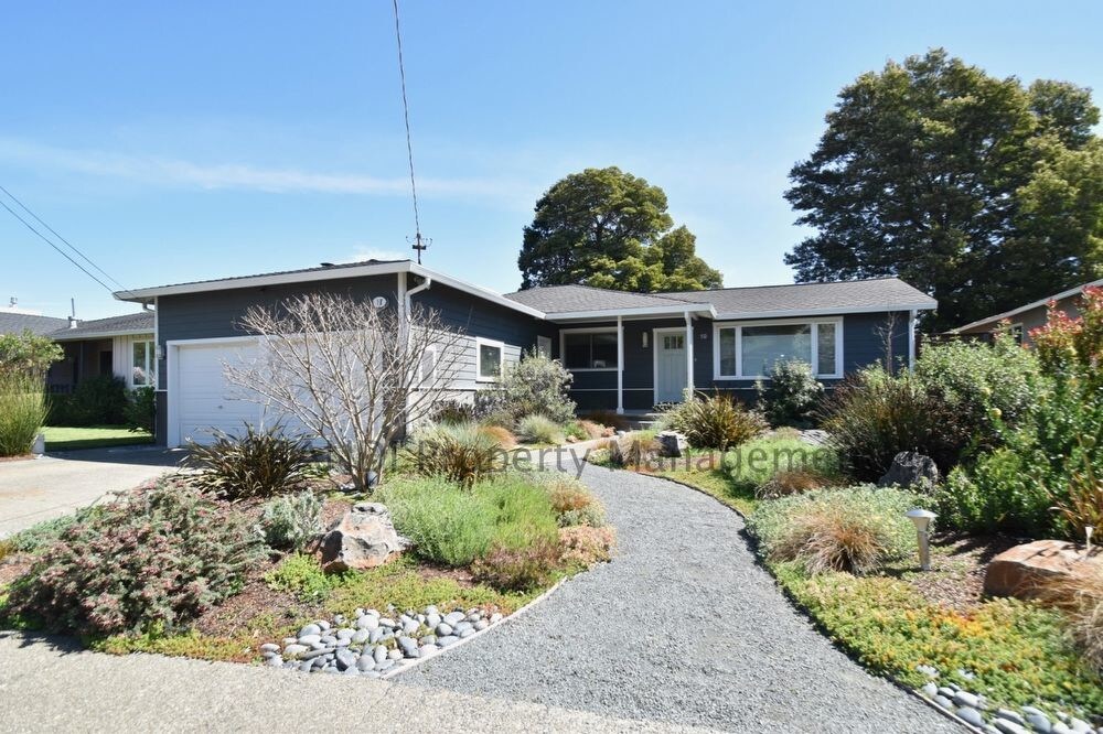 A True Gem Of A Home House Rental in Corte Madera, CA