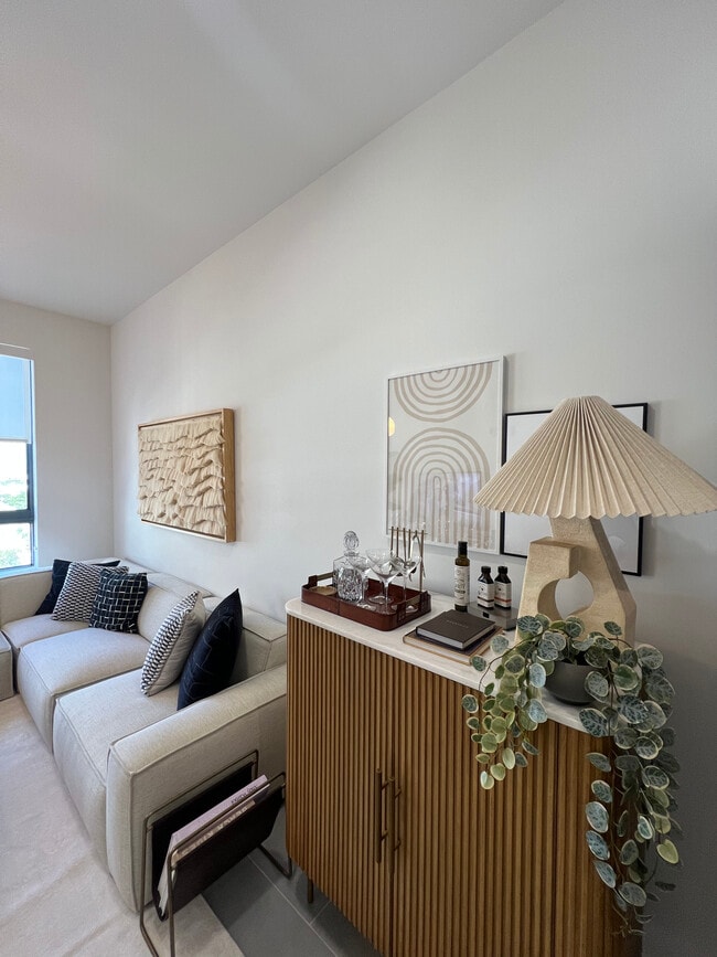 Foto del edificio - 160 NW 27th St