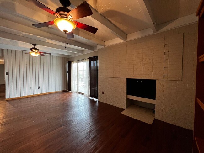 Foto del edificio - Two Bedroom , Two Bathroom